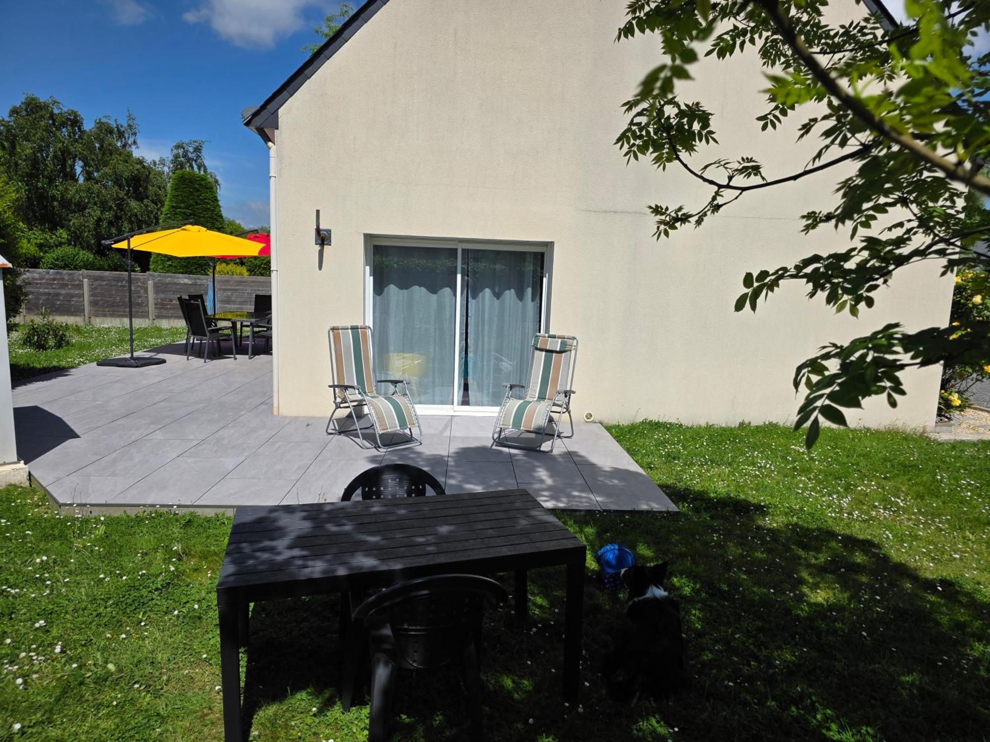 Maison De Famille Situee A Saint-Molf. Eksteriør billede